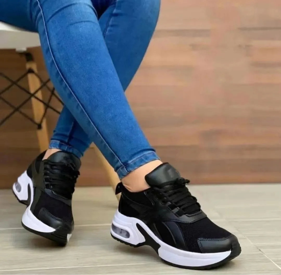 Zapatos deportivos para mujer de plataforma al aire