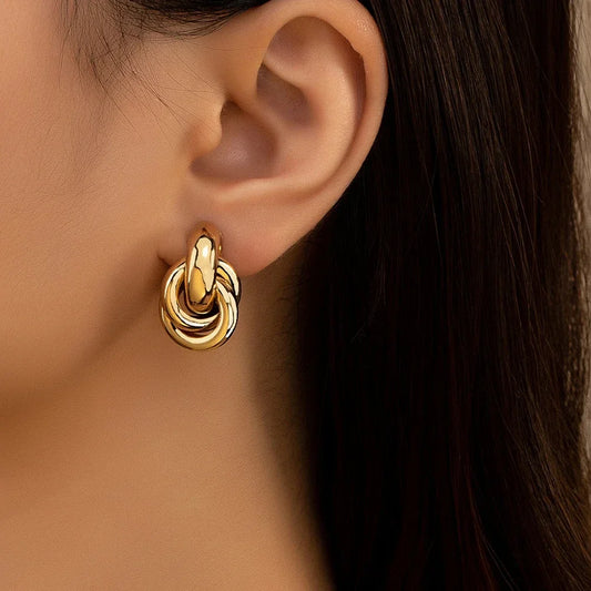 Arete de aro de nudo de color dorado para mujer Moda Enchapado